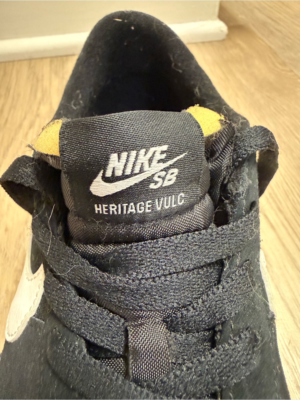 Nike Men’s SB Heritage Vulc Sneakers (Size 8) - Picture 8 of 10